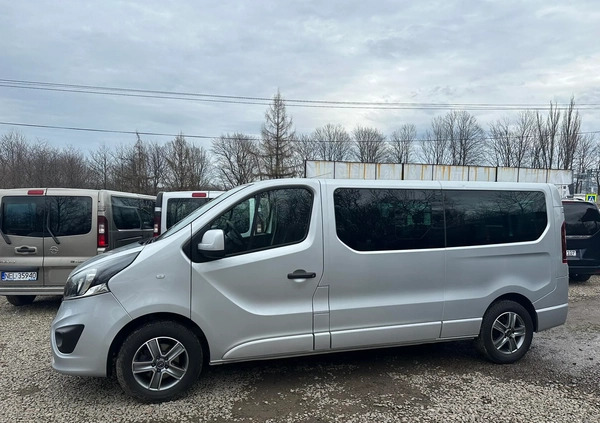 Opel Vivaro cena 74900 przebieg: 188000, rok produkcji 2017 z Koszalin małe 781